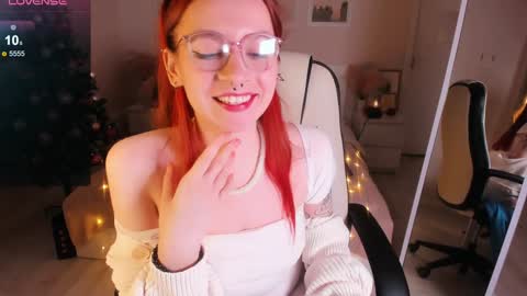  April  follow me  online show from December 17, 9:05 pm