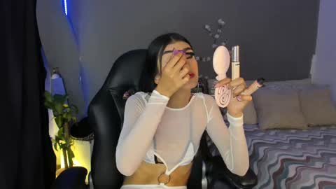 Snapshot of april_scarlett chatting on February 13, 12:35 am Scarlett Independent Model online show from February 13, 12:35 am