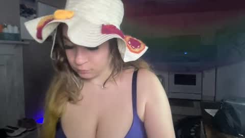 BustyPrincessLeila online show from January 4, 3:07 am