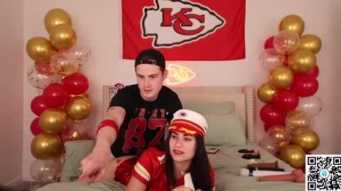 Ari and Penn online show from February 10, 12:19 am