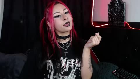 Snapshot of arianauwu666 chatting on February 5, 2:08 am help me 100 hands up my OF is Free online show from February 5, 2:08 am
