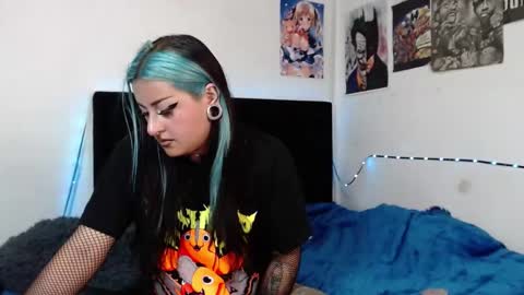 Snapshot of arianauwu666 chatting on February 5, 5:09 am help me 100 hands up my OF is Free online show from February 5, 5:09 am
