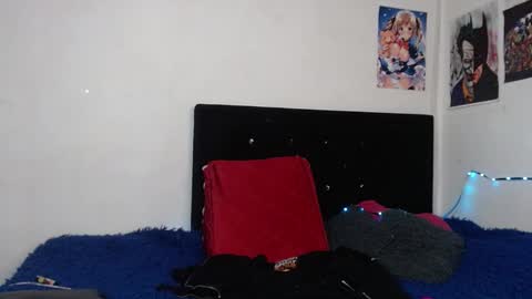 Snapshot of arianauwu666 chatting on March 8, 3:28 am help me 100 hands up my OF is Free online show from March 8, 3:28 am