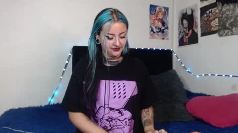 Snapshot of arianauwu666 chatting on March 5, 1:21 am help me 100 hands up my OF is Free online show from March 5, 1:21 am