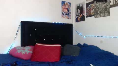 Snapshot of arianauwu666 chatting on March 1, 4:26 am help me 100 hands up my OF is Free online show from March 1, 4:26 am