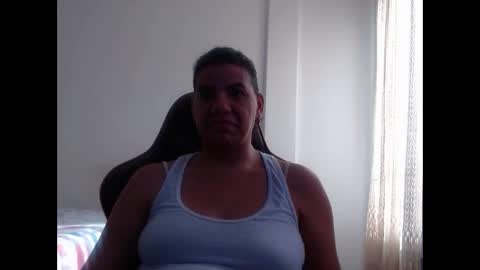 ariannaloovel online show from February 25, 9:15 pm