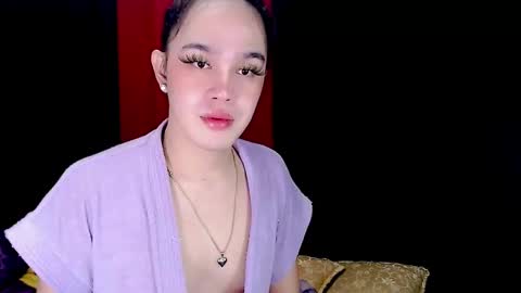 ARIANNE CUMS  online show from January 6, 7:35 pm