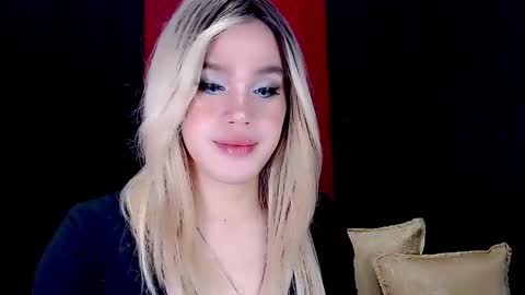 ARIANNE CUMS  online show from January 16, 2:19 pm