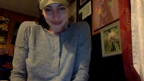 Snapshot of arielwyld chatting on January 30, 1:22 am ariel colin when hes here online show from January 30, 1:22 am