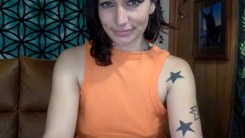 Snapshot of arielwyld chatting on February 12, 5:26 pm ariel colin when hes here online show from February 12, 5:26 pm