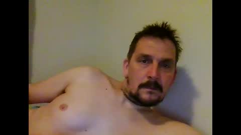 ariparikrigsmann online show from March 9, 9:25 pm