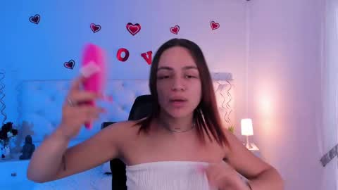 Snapshot of aron_cruz12 chatting on February 18, 2:06 pm Aron cruz online show from February 18, 2:06 pm
