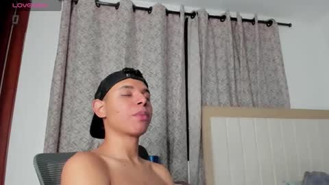aron_pipeer online show from September 20, 1:19 am