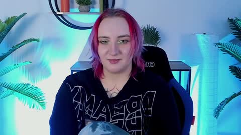 Snapshot of asheluck chatting on January 20, 2:01 am AshleyAshe online show from January 20, 2:01 am