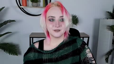 Snapshot of asheluck chatting on January 29, 8:25 pm AshleyAshe online show from January 29, 8:25 pm