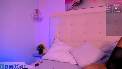 Ashlie  online show from January 21, 12:25 am