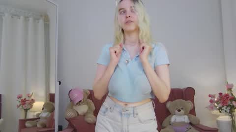 Snapshot of ashly_cherry chatting on September 19, 11:25 am ashly_cherry online show from September 19, 11:25 am
