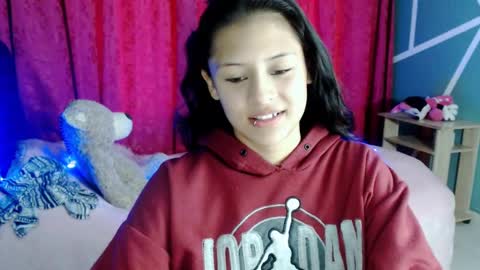 Ashly online show from March 6, 7:10 pm