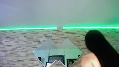 Ashlye  online show from February 20, 3:23 am