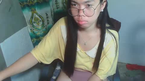 Rhean online show from March 12, 5:38 pm