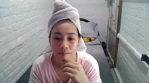 Trixie online show from February 5, 1:33 pm