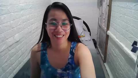 Trixie online show from January 4, 3:39 pm