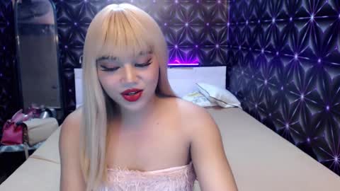 Snapshot of asian_suteishi chatting on January 17, 4:04 pm stacey online show from January 17, 4:04 pm