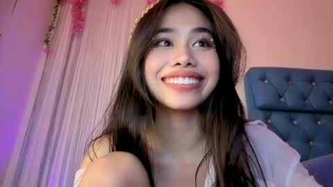 candy online show from February 19, 11:49 am
