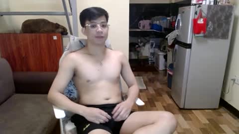 asiandreamboyx online show from February 3, 12:03 pm