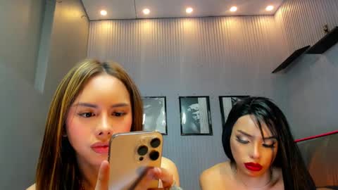 Snapshot of asianhugecockcindy chatting on December 12, 4:04 am asianhugecockcindy online show from December 12, 4:04 am
