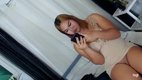 asiansweetgirlwendy online show from February 27, 4:32 pm