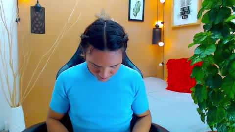 Snapshot of aslyhernandez chatting on September 13, 12:18 pm ASLY online show from September 13, 12:18 pm