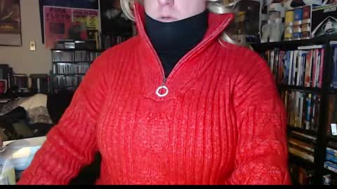 Aspen Vale online show from December 6, 2:18 am