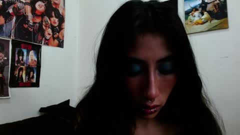 Asterothxznikki online show from December 18, 12:18 pm