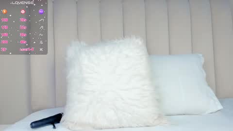 ATENEA ROBERTS Sofia online show from January 29, 5:40 am