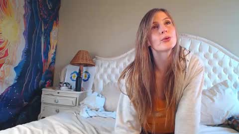 Snapshot of athenamelia chatting on September 19, 11:25 am AthenaMelia - Exclusive content online show from September 19, 11:25 am