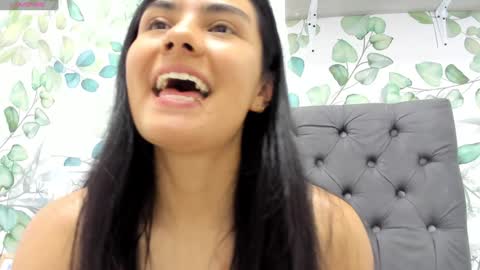 Snapshot of atilana_diaz chatting on January 27, 5:48 pm Atilana Diaz online show from January 27, 5:48 pm