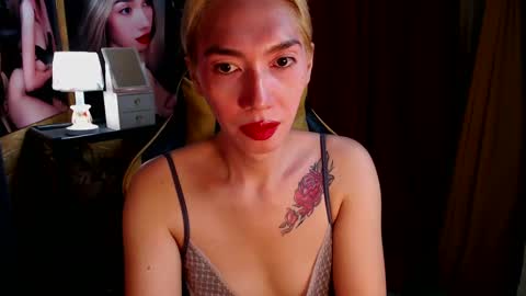 Snapshot of aurakharisma_xx chatting on January 7, 8:13 am Miss awra online show from January 7, 8:13 am