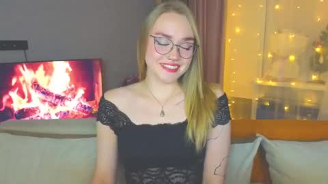 Kate online show from December 23, 3:55 pm
