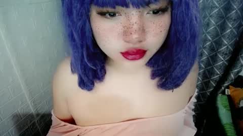 cute online show from January 4, 11:17 pm