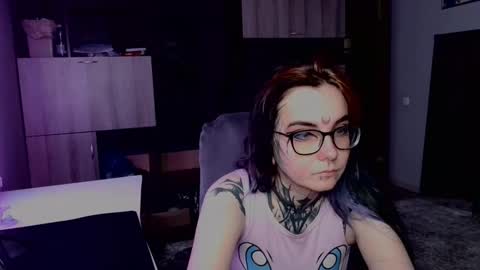 Snapshot of aurora_spell chatting on September 9, 9:09 am Milana online show from September 9, 9:09 am