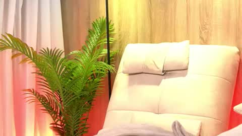 Snapshot of ava_heath chatting on September 20, 12:24 am Ava online show from September 20, 12:24 am