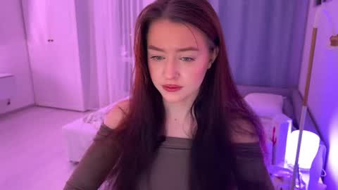 Snapshot of aveme_melissa chatting on February 10, 11:55 pm aveme_melissa online show from February 10, 11:55 pm