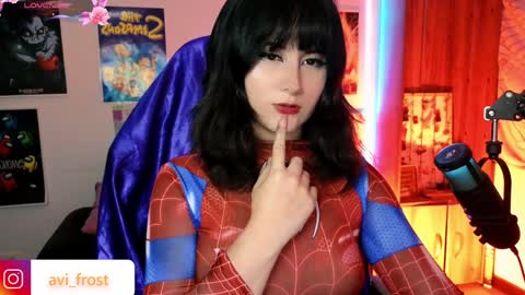 Snapshot of avi_frost chatting on December 3, 7:27 am Saraaaa independent model 3 online show from December 3, 7:27 am