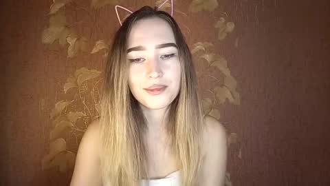 Awora Wolf online show from September 17, 6:00 pm