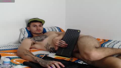 Snapshot of axel_ag chatting on February 5, 9:07 pm Axel online show from February 5, 9:07 pm