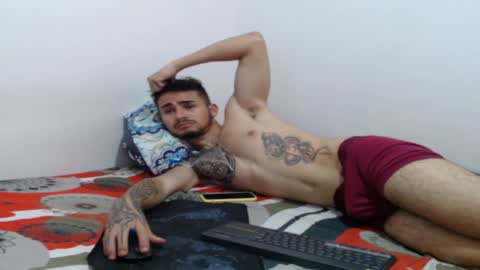 Snapshot of axel_ag chatting on January 28, 8:04 pm Axel online show from January 28, 8:04 pm