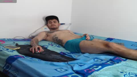 Snapshot of axel_ag chatting on March 10, 9:40 pm Axel online show from March 10, 9:40 pm