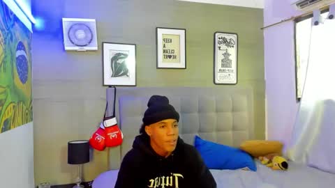 Snapshot of axel_silva3 chatting on September 17, 12:30 pm AXEL SILVA online show from September 17, 12:30 pm