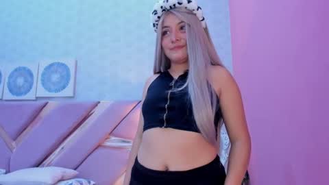 Azul Deville online show from September 9, 2:28 pm